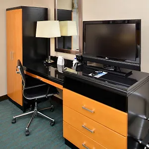 3* Hotel Express Kennedy Airport, An Ihg